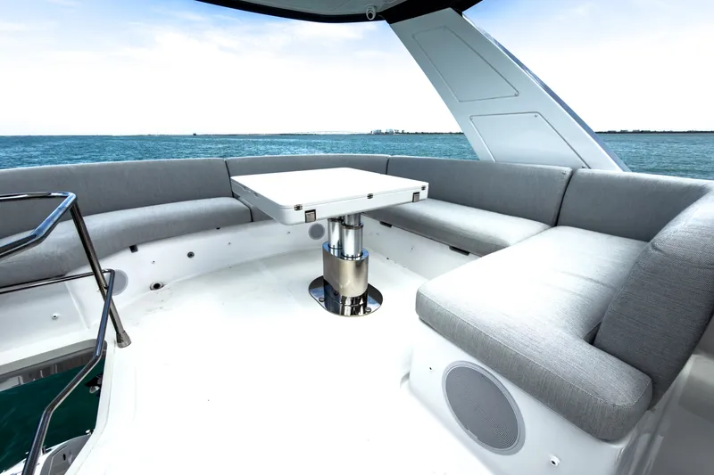 Slide: The Image of Azimut 53 FLY 2025 - 63