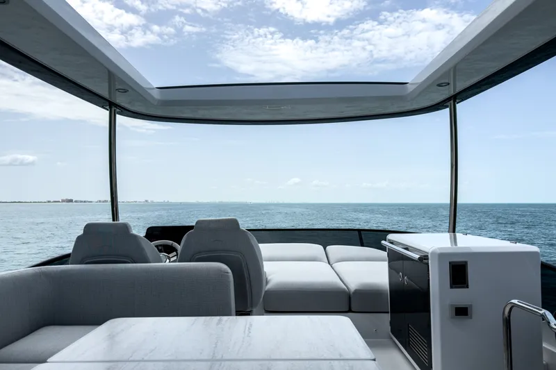 Slide: The Image of Azimut 53 FLY 2025 - 55