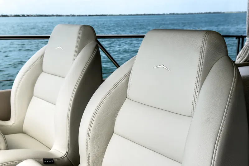 Slide: The Image of Azimut 53 FLY 2025 - 30