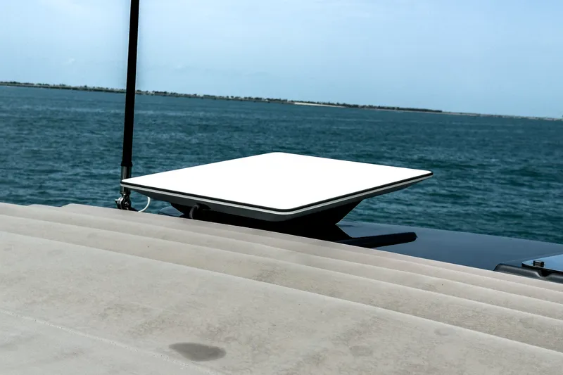 Slide: The Image of Azimut 53 FLY 2025 - 67