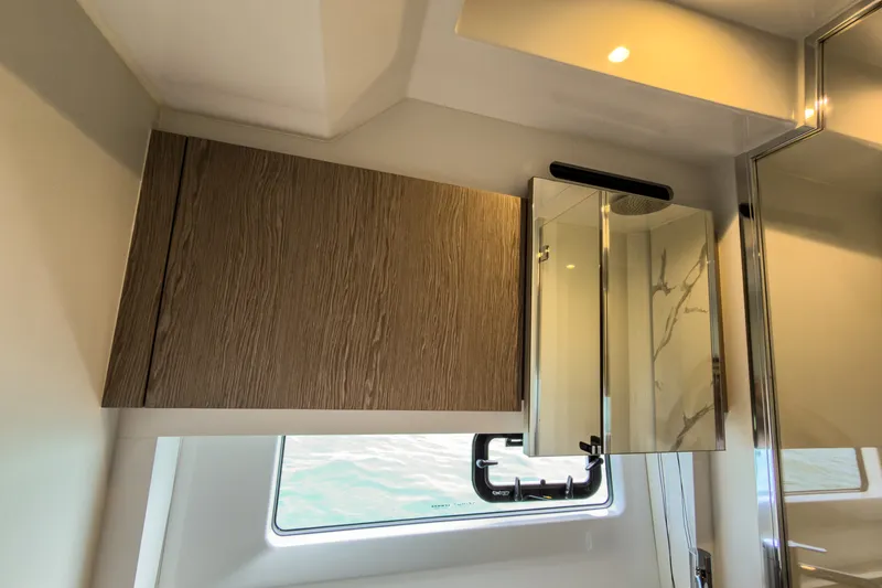 Slide: The Image of Azimut 53 FLY 2025 - 43