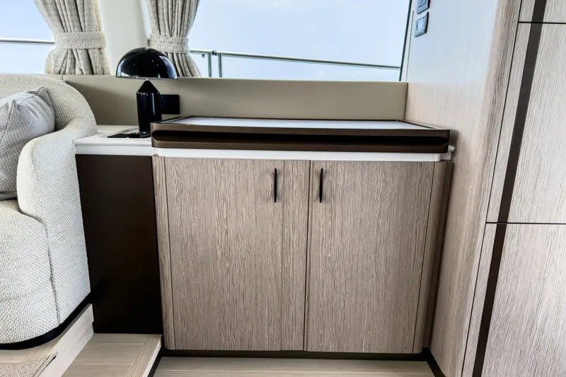 Slide: The Image of Azimut 53 FLY 2025 - 22