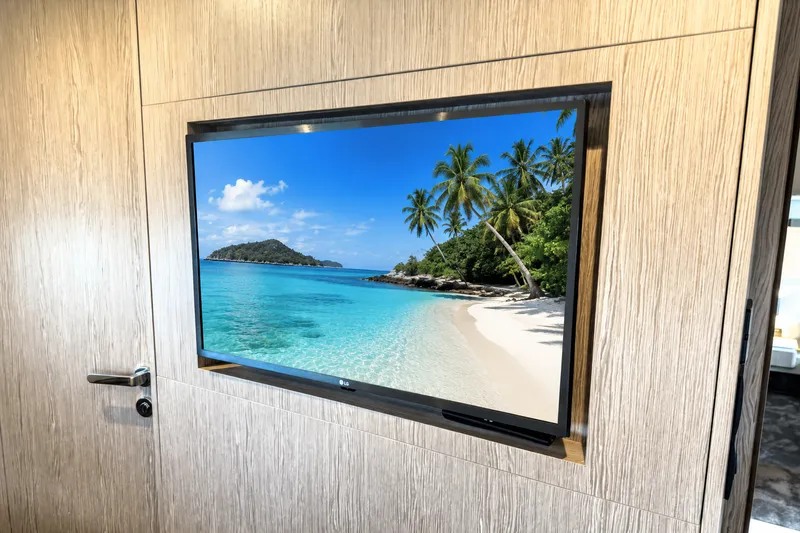 Slide: The Image of Azimut FLY 53 2025 - 48