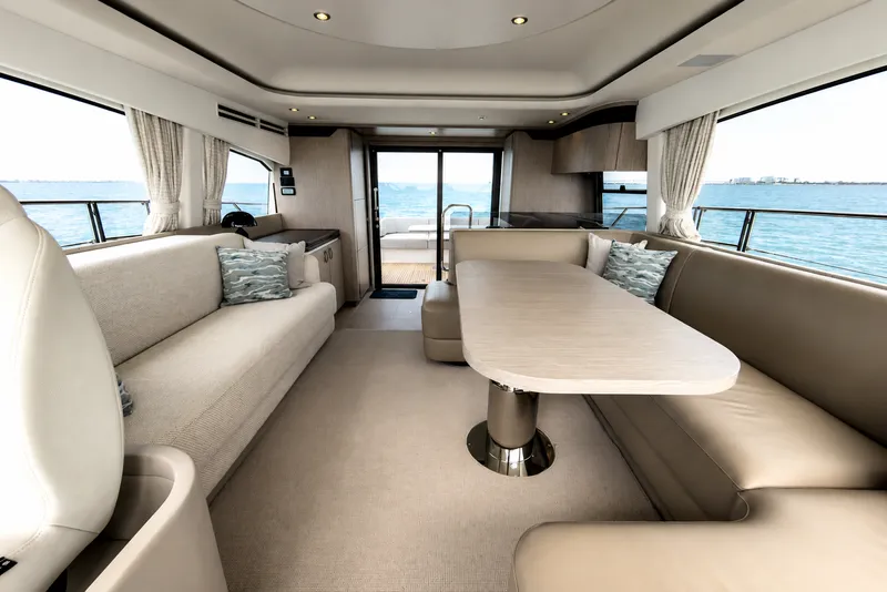 Slide: The Image of Azimut FLY 53 2025 - 25