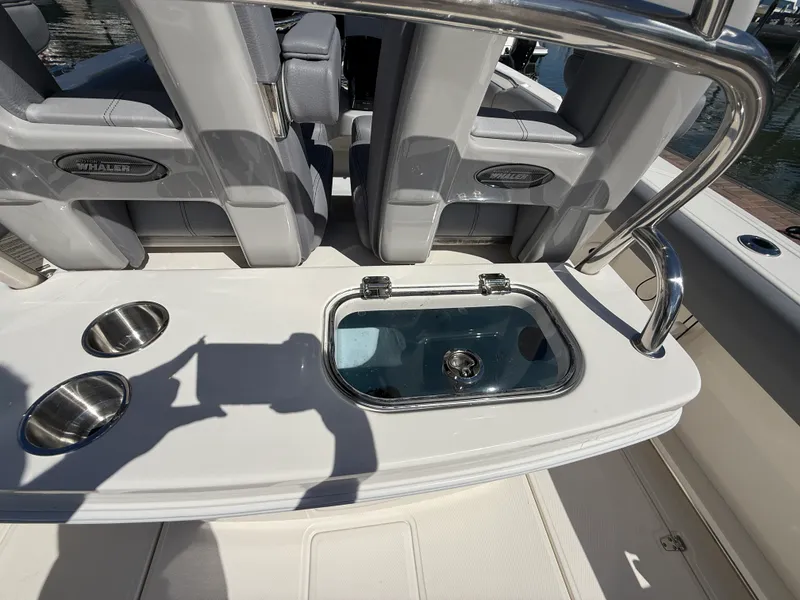 Slide: The Image of Boston Whaler 250 Outrage 2027 - 22