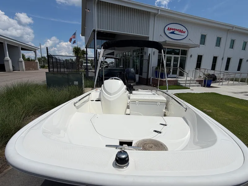 Slide: The Image of Boston Whaler 130 SUPER SPORT 2018 - 10