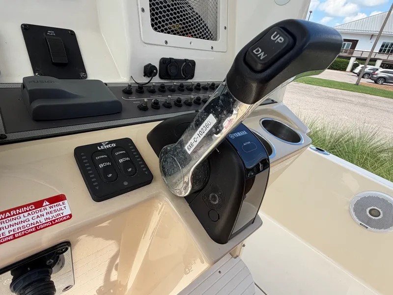 Slide: The Image of Scout 251 XS 2017 - 12