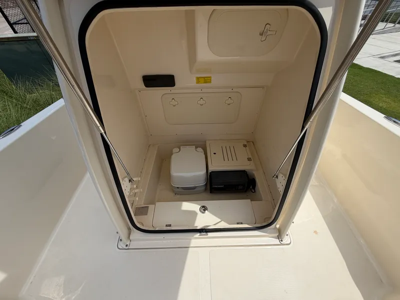 Slide: The Image of Scout 251 XS 2017 - 20