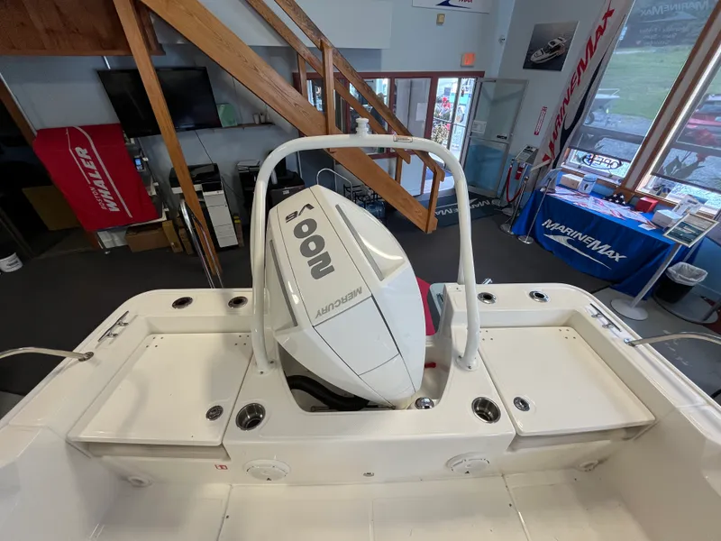 Slide: The Image of Boston Whaler 210 Montauk 2026 - 1