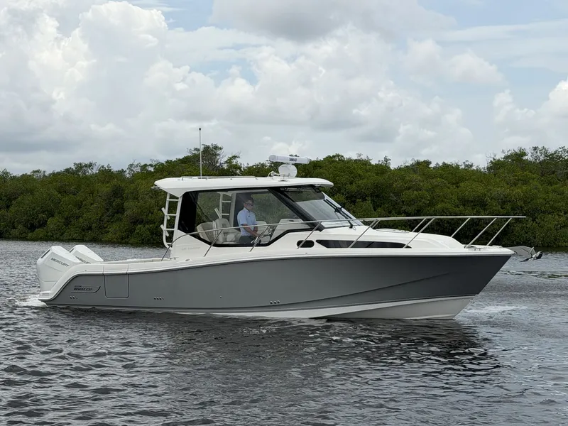 Slide: The Image of Boston Whaler 325 Conquest 2027 - 34