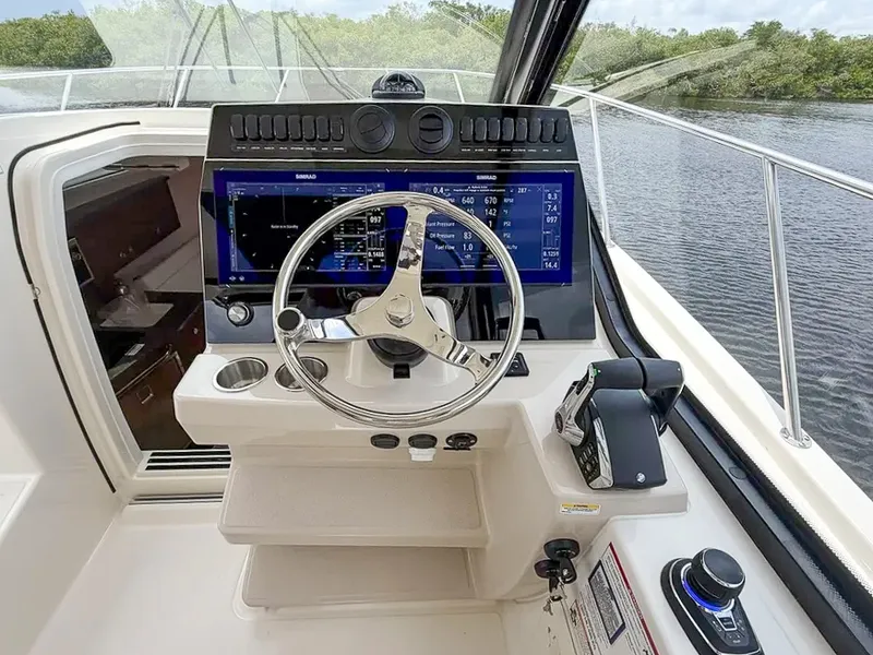 Slide: The Image of Boston Whaler 325 Conquest 2027 - 19