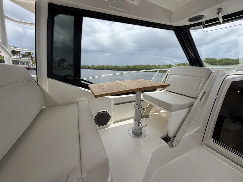 Slide: The Image of Boston Whaler 325 Conquest 2027 - 15