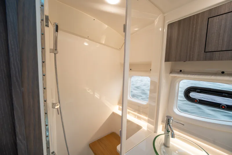Slide: The Image of Sea Ray Sundancer 370 Outboard 2026 - 36