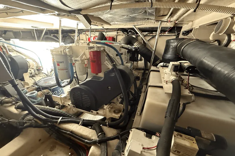 Slide: The Image of Sea Ray 510 FLY 2017 - 47