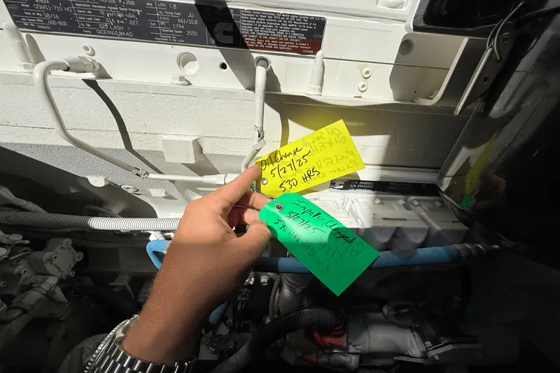 Slide: The Image of Sea Ray 510 FLY 2017 - 48