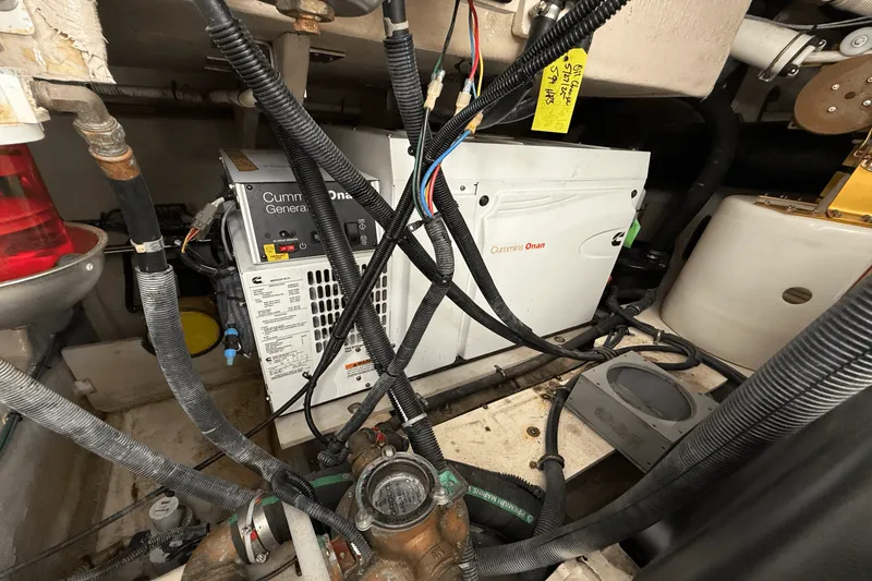 Slide: The Image of Sea Ray 510 FLY 2017 - 52