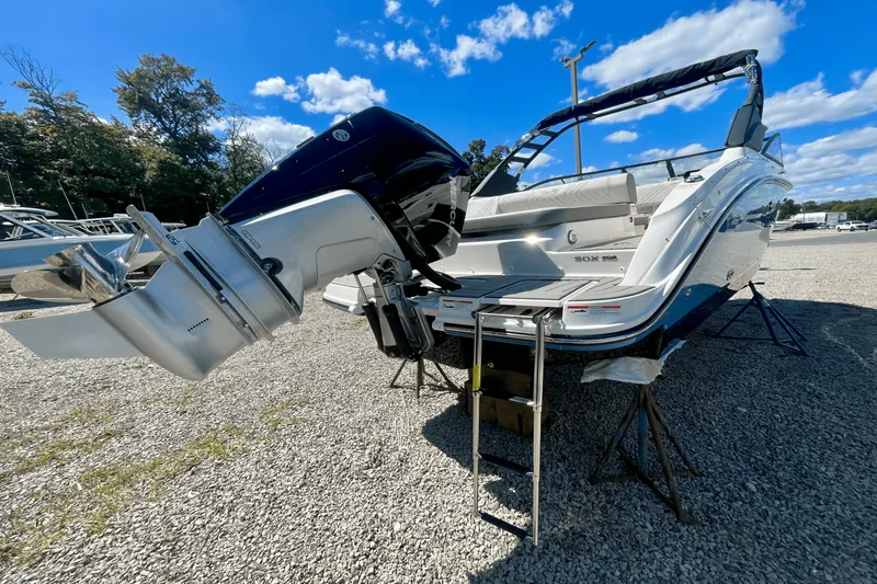 Slide: The Image of Sea Ray SDX 250 Outboard 2026 - 2