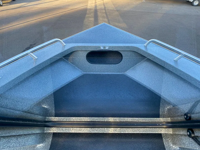 Slide: The Image of North River 22 Seahawk 2026 - 10