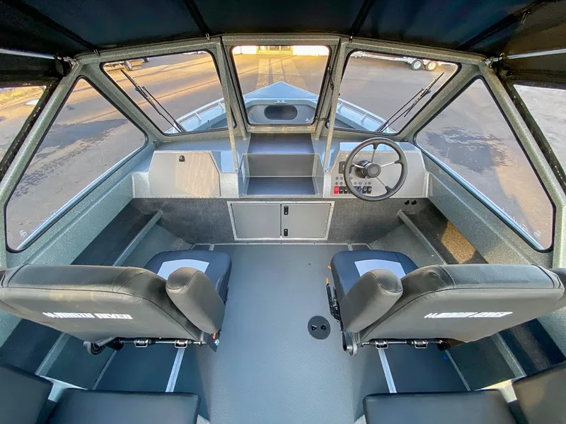 Slide: The Image of North River 22 Seahawk 2026 - 11