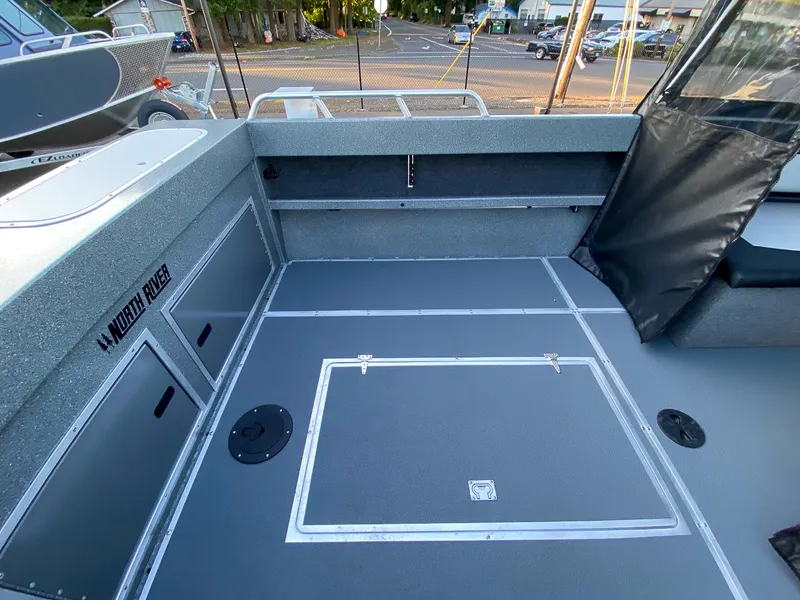 Slide: The Image of North River 22 Seahawk 2026 - 20