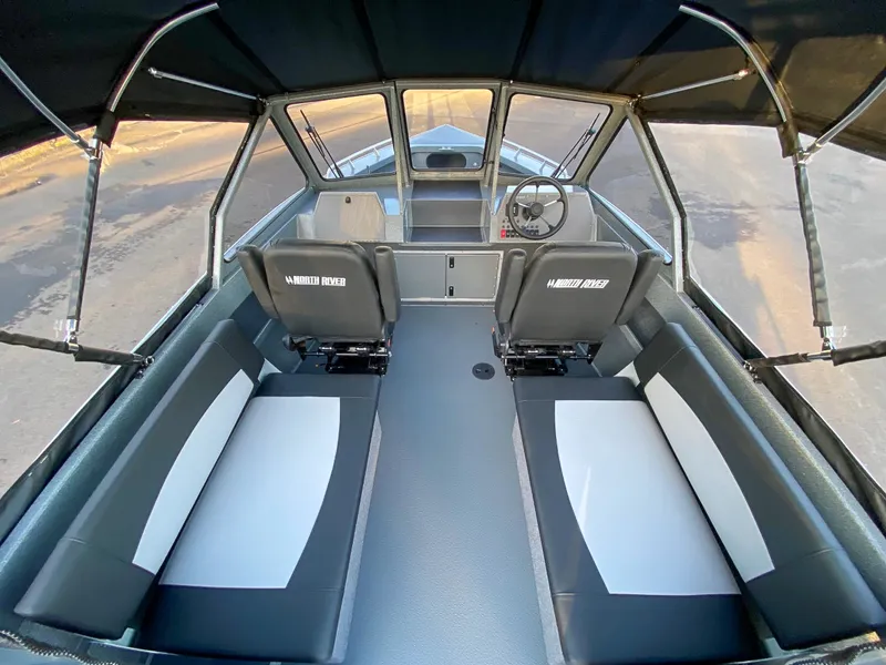 Slide: The Image of North River 22 Seahawk 2026 - 9