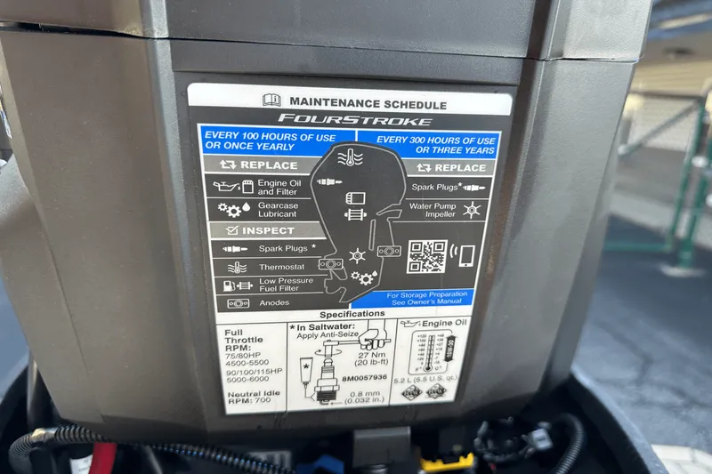 Slide: The Image of Boston Whaler 170 MONTAUK 2024 - 42