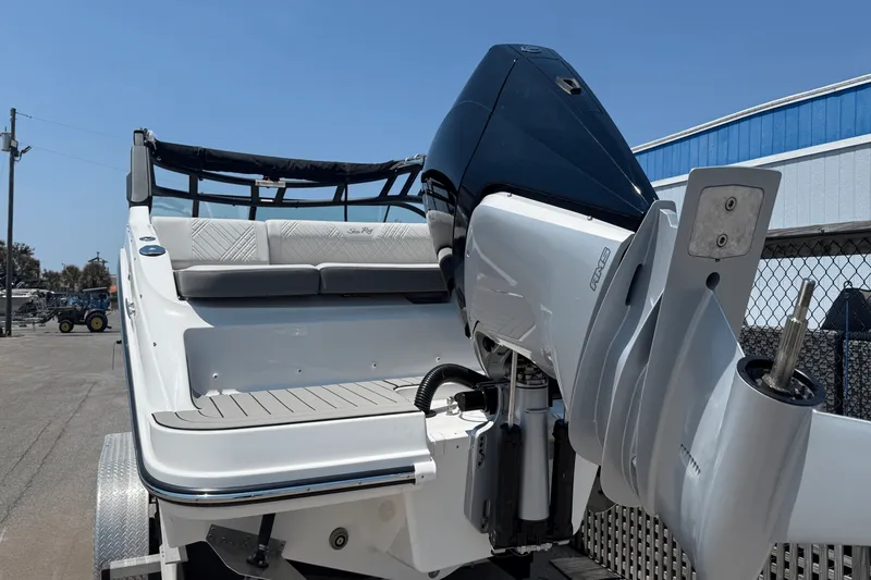 Slide: The Image of Sea Ray SDX 250 Outboard 2026 - 2