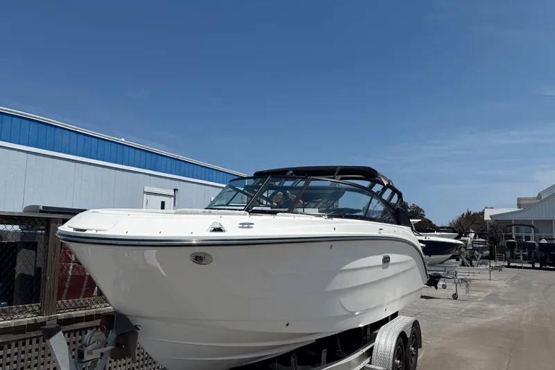 Slide: The Image of Sea Ray SDX 250 Outboard 2026 - 8