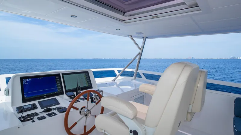 Slide: The Image of Hampton 680 ENDURANCE LRC 2027 yacht helm with ocean view. - 30