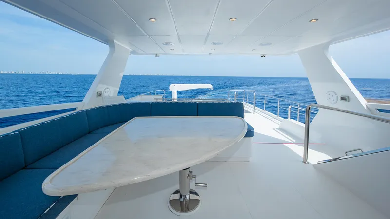Slide: The Image of Luxurious deck of Hampton 680 ENDURANCE LRC yacht, 2027 model. - 32