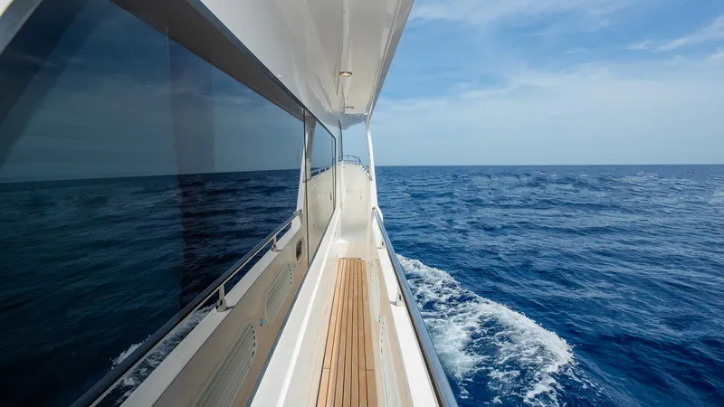 Slide: The Image of Side deck - 42