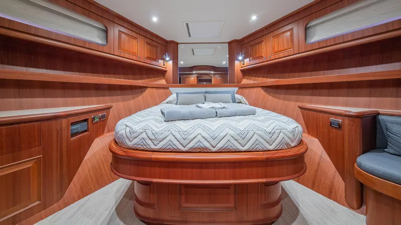 Slide: The Image of VIP suite - 44