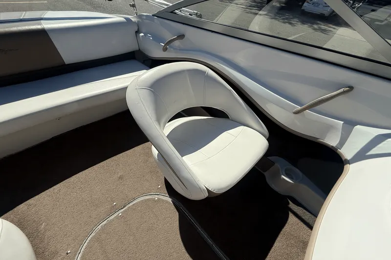 Slide: The Image of Four Winns 190 HORIZON 2008 - 10