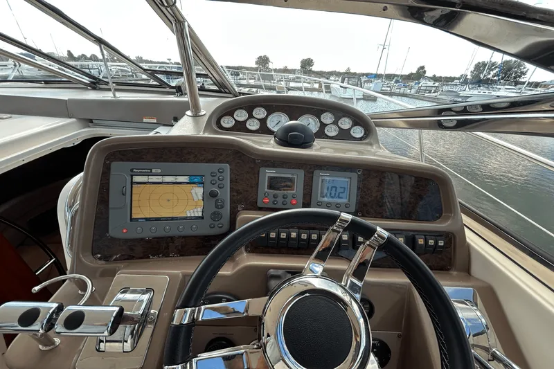 Slide: The Image of Regal COMMODORE 4260 2005 - 10