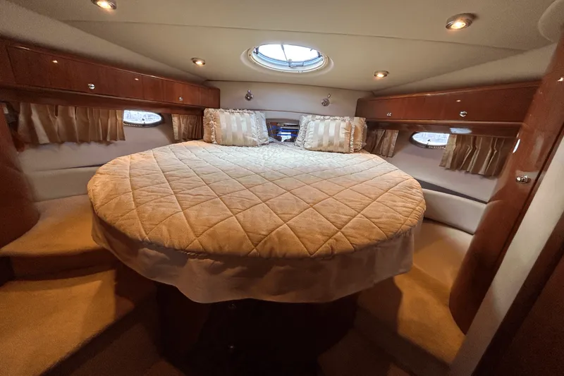 Slide: The Image of Regal COMMODORE 4260 2005 - 23