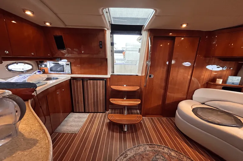 Slide: The Image of Regal COMMODORE 4260 2005 - 27