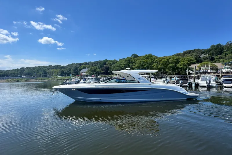 The Image of Sea Ray SLX 400 2022 - undefined