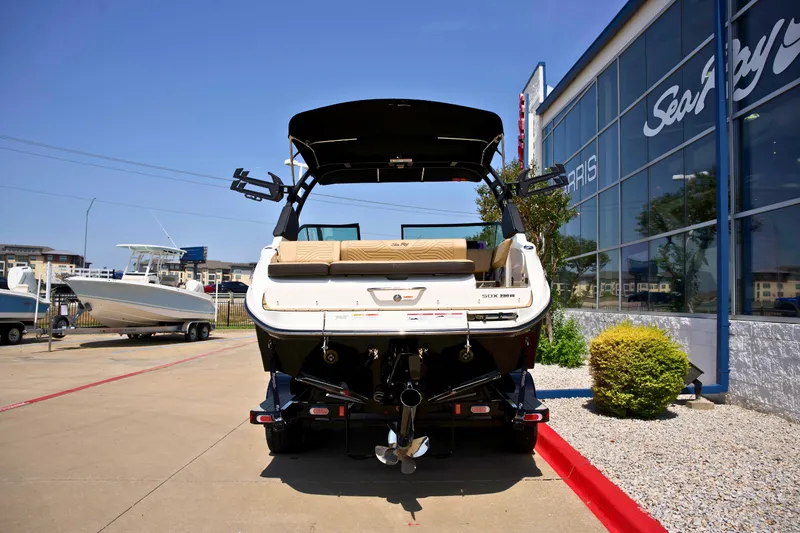 Slide: The Image of Sea Ray SDX 230 Surf 2026 - 3