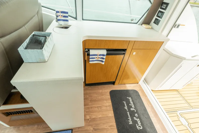 Slide: The Image of Cruisers 41 CANTIUS 2016 - 10