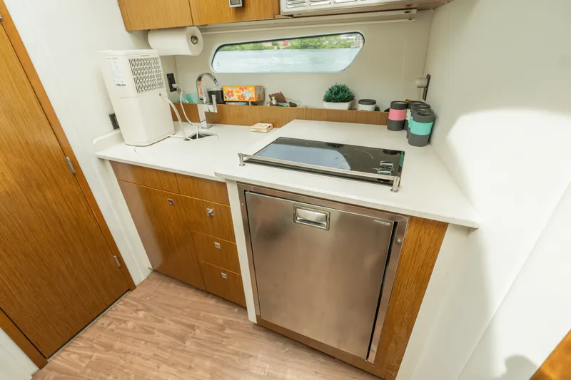 Slide: The Image of Cruisers 41 CANTIUS 2016 - 11