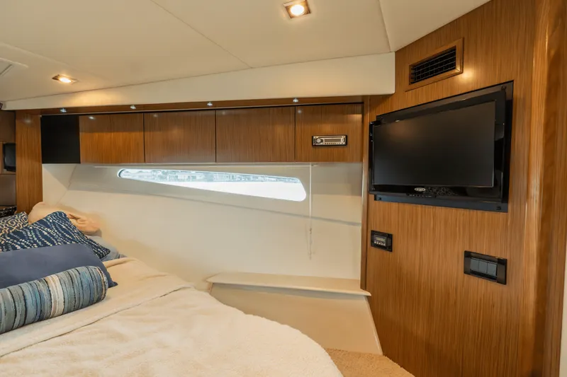 Slide: The Image of Cruisers 41 CANTIUS 2016 - 14