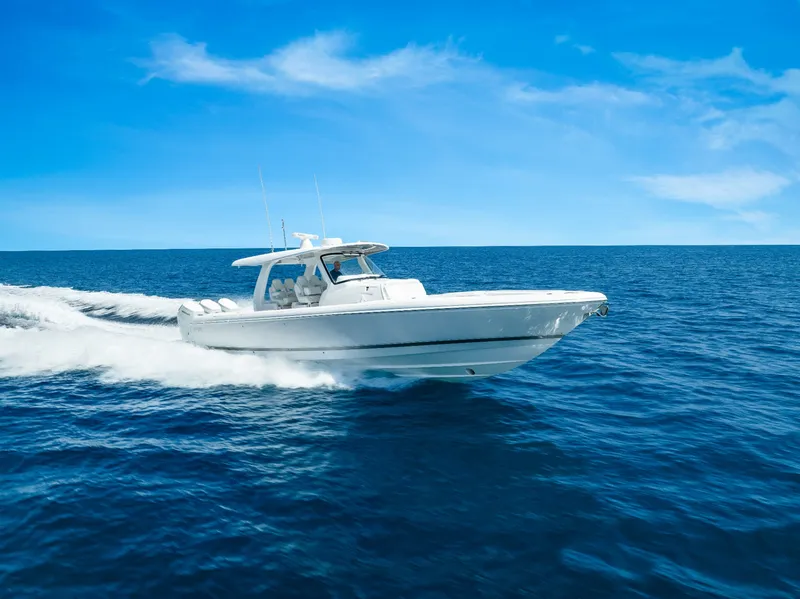 The Image of Intrepid 43 NOMAD SE 2027 - 0