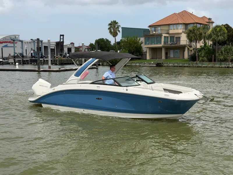 Slide: The Image of Sea Ray 270 SD OB 2023 - 10