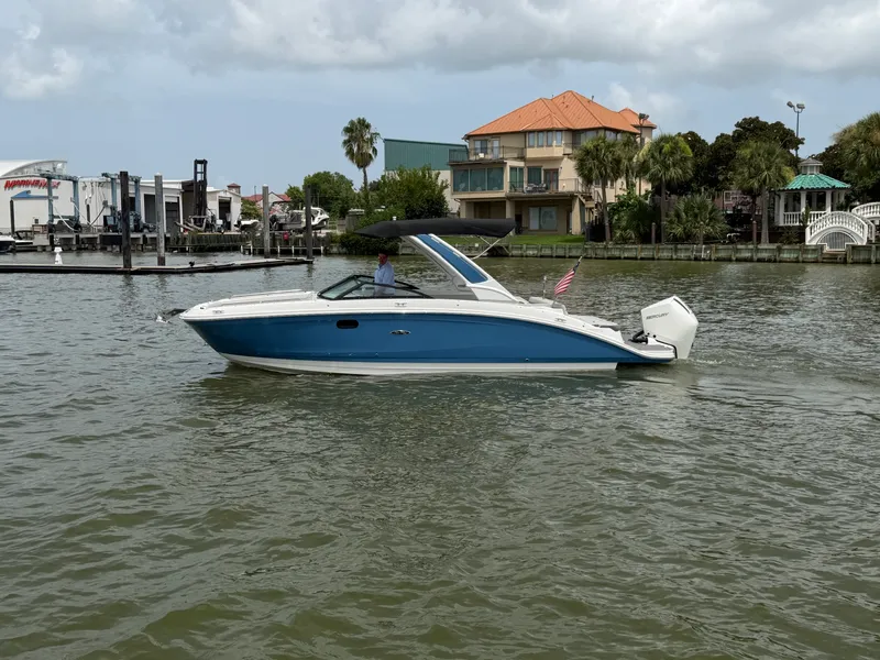 Slide: The Image of Sea Ray 270 SD OB 2023 - 2