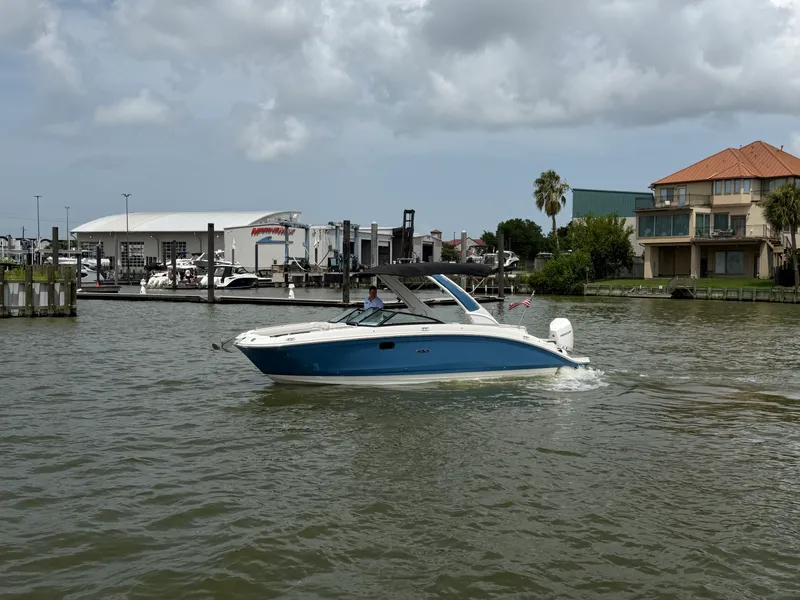 Slide: The Image of Sea Ray 270 SD OB 2023 - 3
