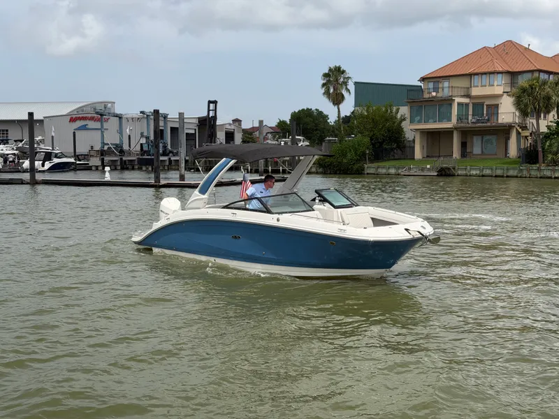 Slide: The Image of Sea Ray 270 SD OB 2023 - 9