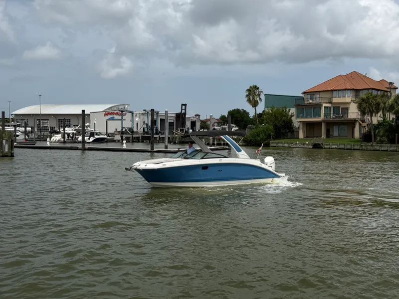 Slide: The Image of Sea Ray 270 SD OB 2023 - 4