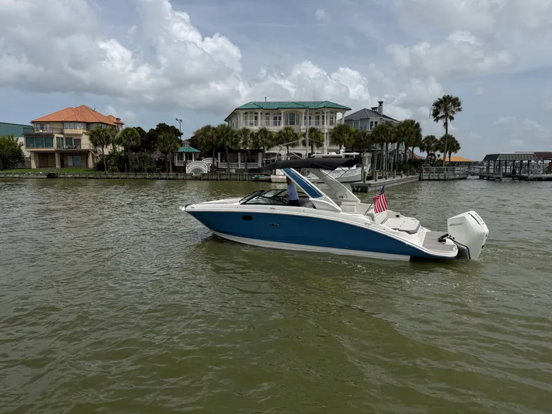 Slide: The Image of Sea Ray 270 SD OB 2023 - 1