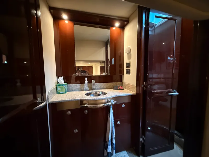 Slide: The Image of Sea Ray 48 Sundancer 2008 - 32