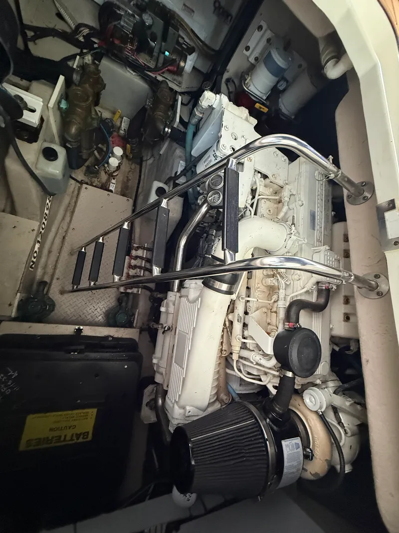 Slide: The Image of Sea Ray 48 Sundancer 2008 - 9